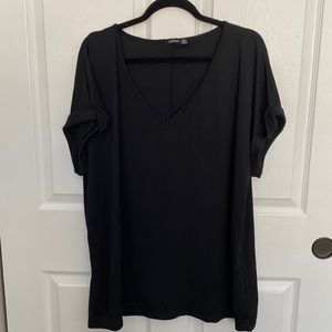 Black cuffed sleeve Tee
